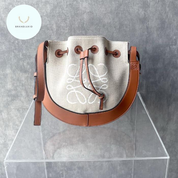 Loewe Horsehoe Anagram Tan Crossbody Bag