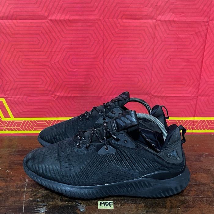 Sepatu second ori adidas alphabounce EM triple black size 42