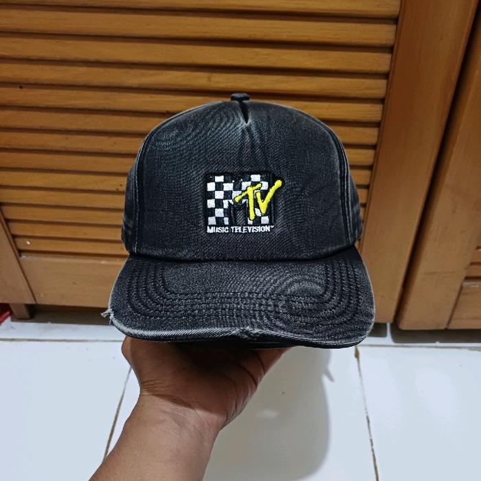 Topi Nevada Ripped Washing MTV Embro