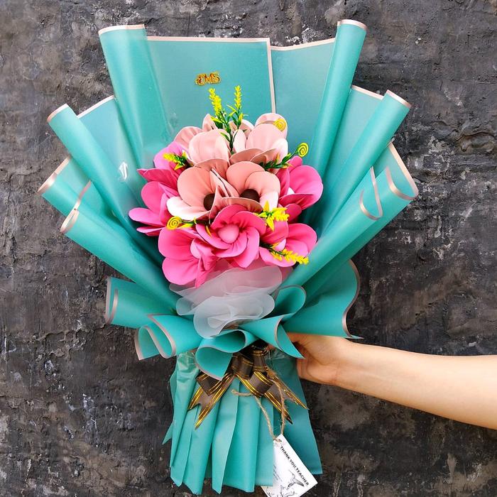 buket wisuda bella squere/buket hijab/buket nikah/buket murah/buket jajan/buket 2 hijab/
