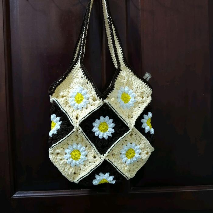totebag granny square daisy