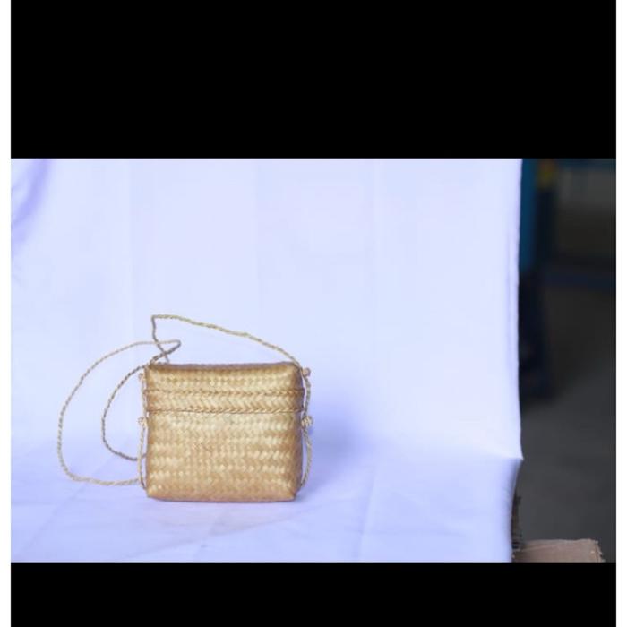 Tas anyaman dari bambu, anyaman bambu