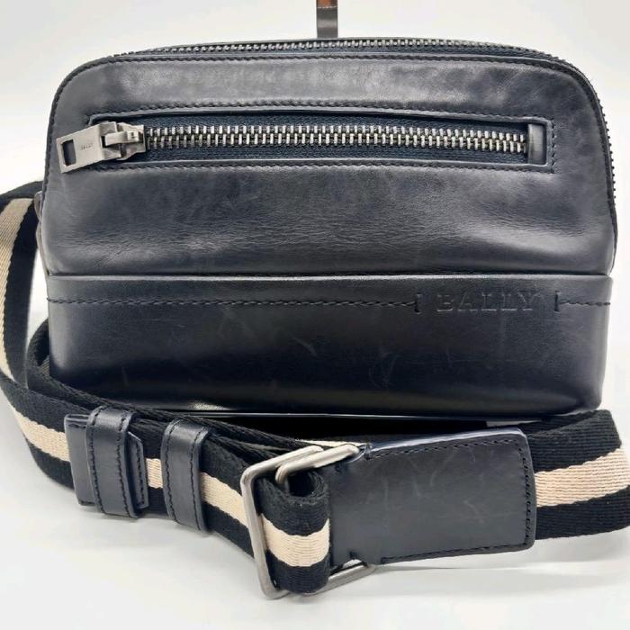 Bally Waist Bag, Tas Pinggang, Cross Body, Tas Selempang, Rare Langka. Authentic Preloved Japan