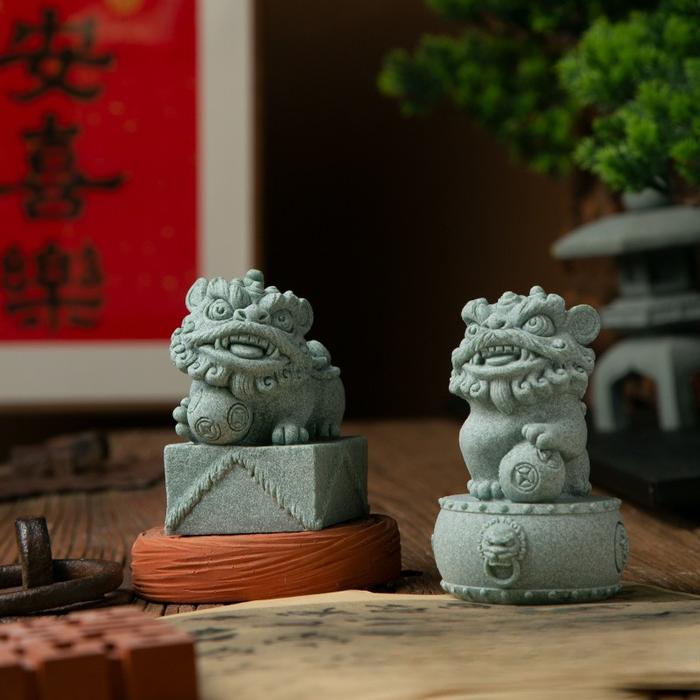 Chinese-Chic Feng Shui Awakening Lion Stone Figurines Tea Pet Small Ornaments Flower Pot Landscape D