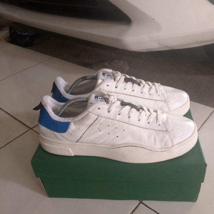 sepatu second branded diesel clever low size 44 original authentic