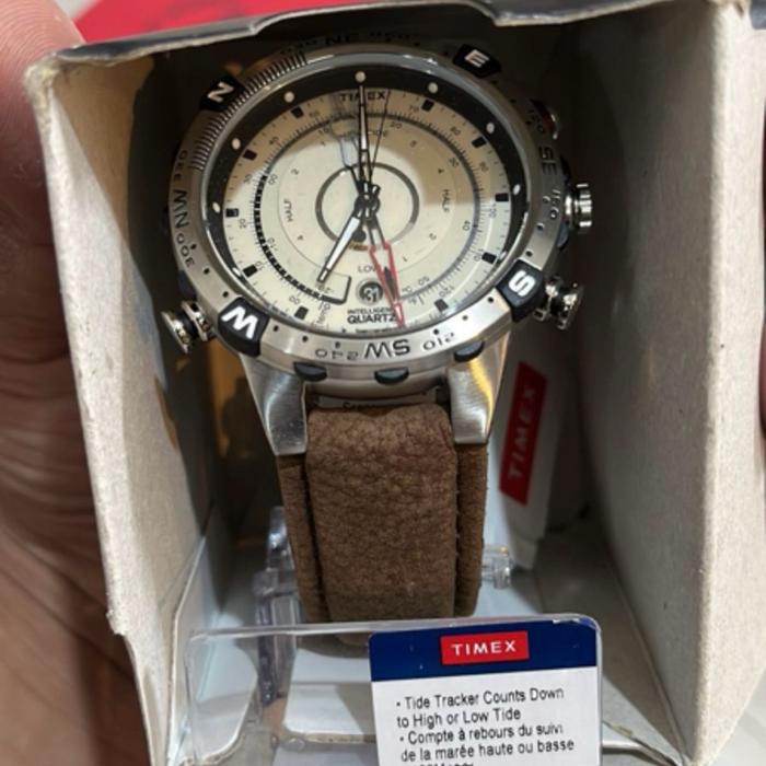 Jam tangan timex intelegent compass