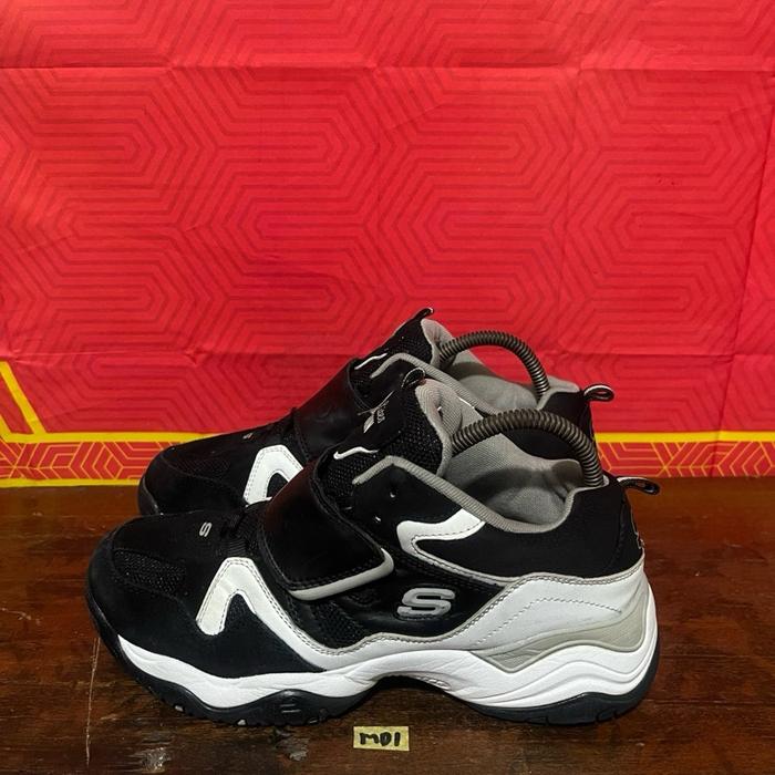 Sepatu second branded skechers d’lites size 40