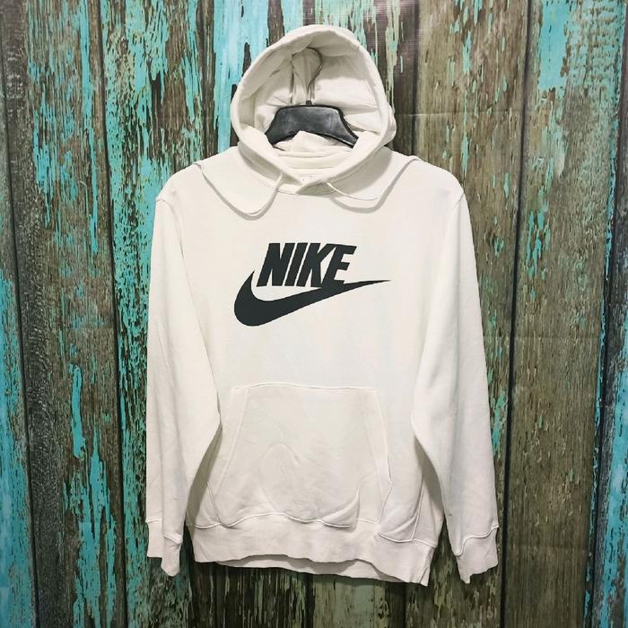 HOODIE NIKE warna putih size XL P 72cm L 62cm
