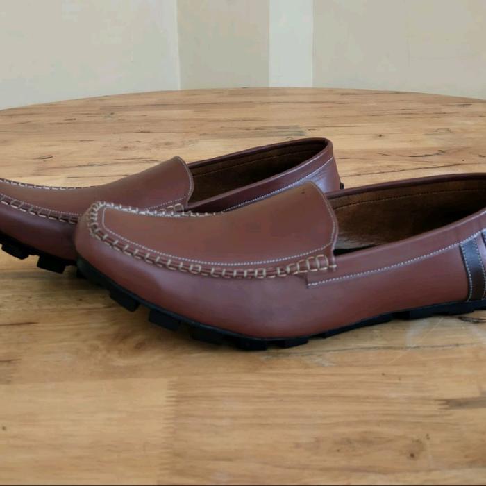Sepatu Pansus /  pantofel Pria