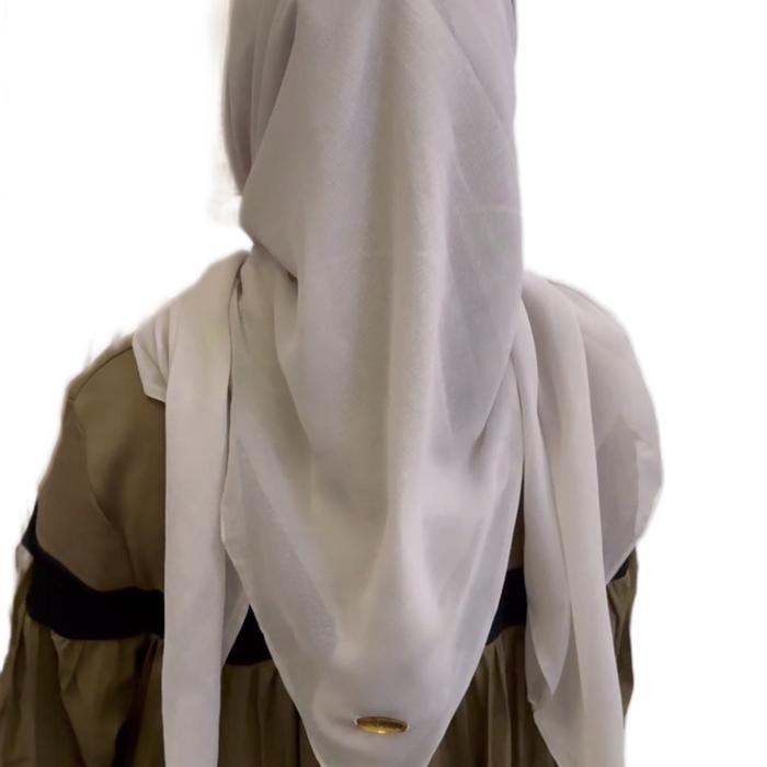 arini Jilbab Segi Empat