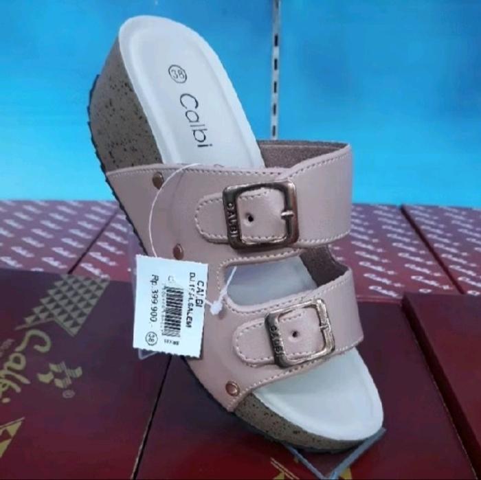 Wedges Wanita Calbi 1554 DJ