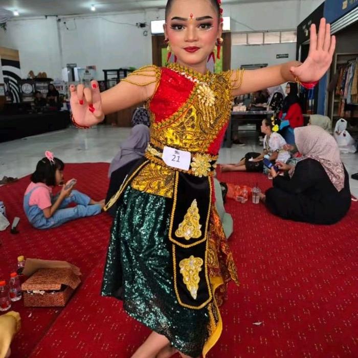 Baju jaipong kreasi zahra kostum jaipong