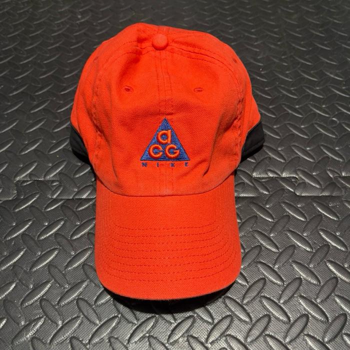 Topi Nike ACG