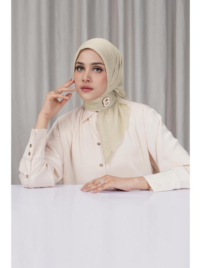 Buttonscarves Tapis Square..