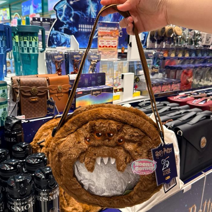 Miniso x Harpot - Tas Bahu / Tote Bag / Crossbody Bag Plush Monster Book Harry Potter 25 Years Of Ma