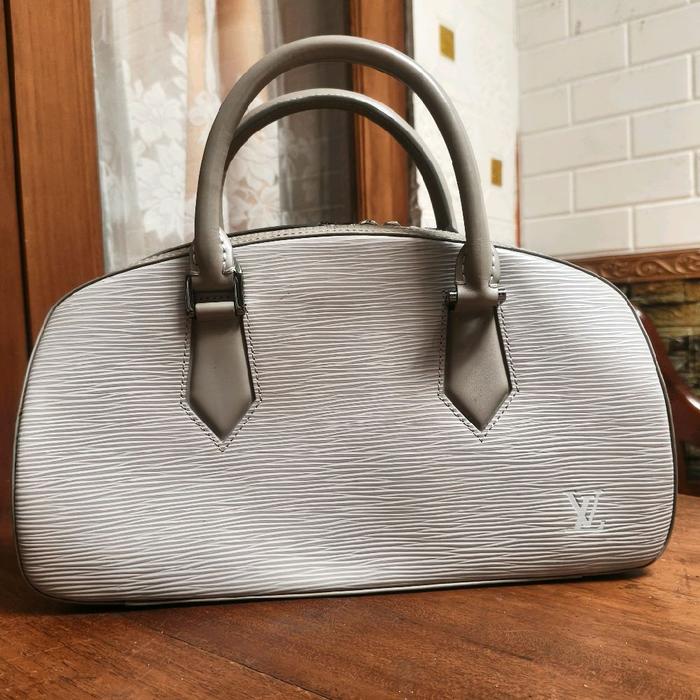 Preloved tas tangan wanita, bahan Epi leather, LvEpi Jasmine