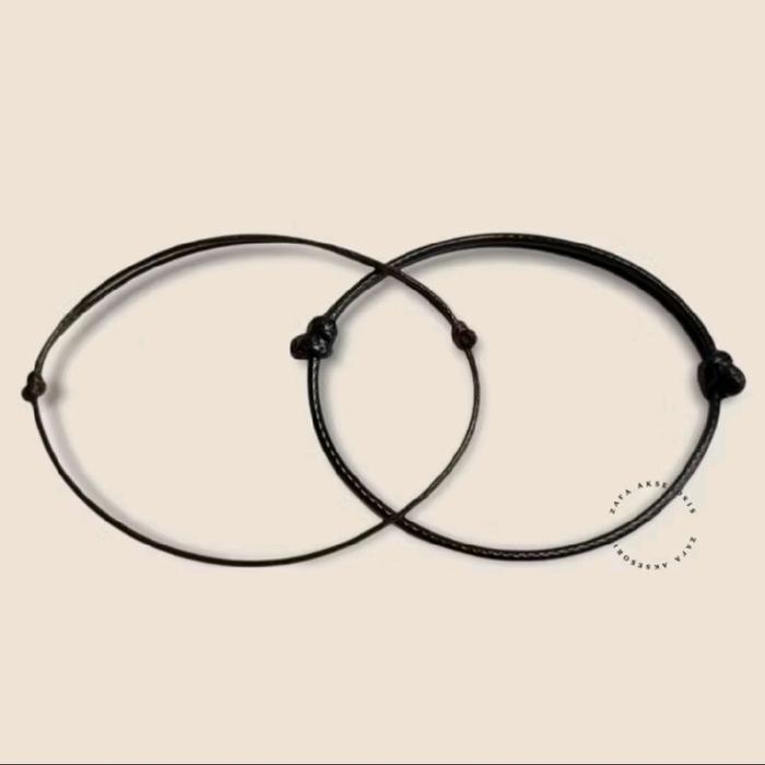 gelang hitam cowo ganteng