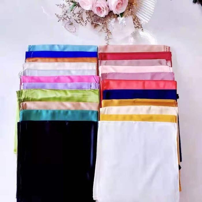 Terlaris Hijab Sorban angin Kerudung Segi empat Satin Velvet Polos Ungu Muda COD