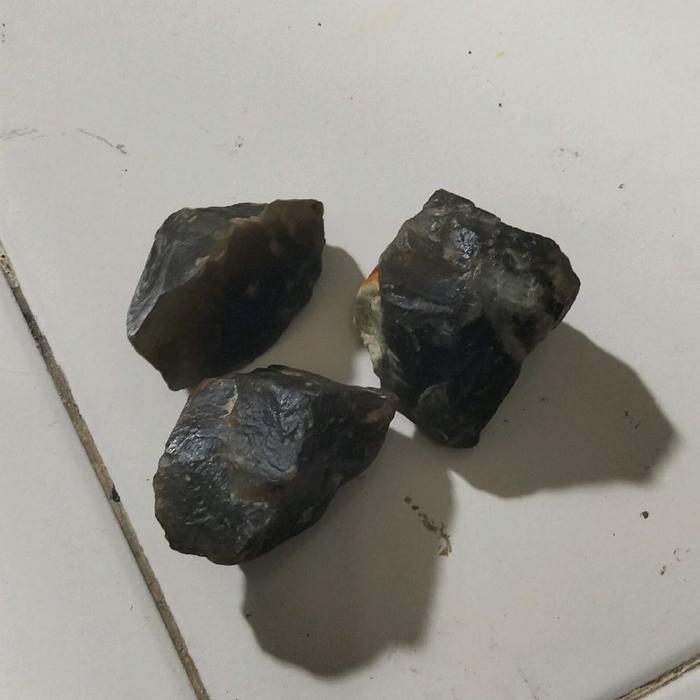 cuci gudang bongkahan batu giok solar /batu akik solar /perhiasan/pajangan/dekorasi/liontin