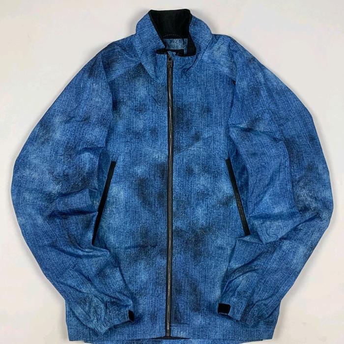 FINE ASSIST Jaket Super-Water-Repellent L untuk Pria Nyaman & Praktis Cocok untuk Gunung dan Motoran