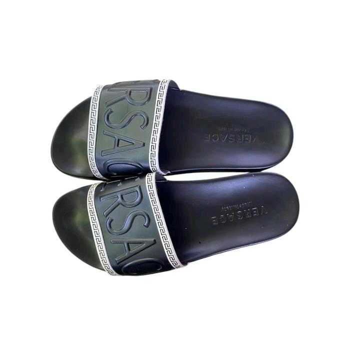 Versace Sandal Slip On Premium Model Verace Made in Italy Miror Bahan Suede Kambing Kuat Tahan Lama 