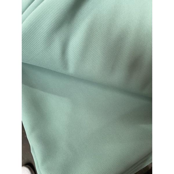 terlaris segiempat wolfis jumbo / jilbab segi empat bahan wolfis premium polos warna hijau muda wolf