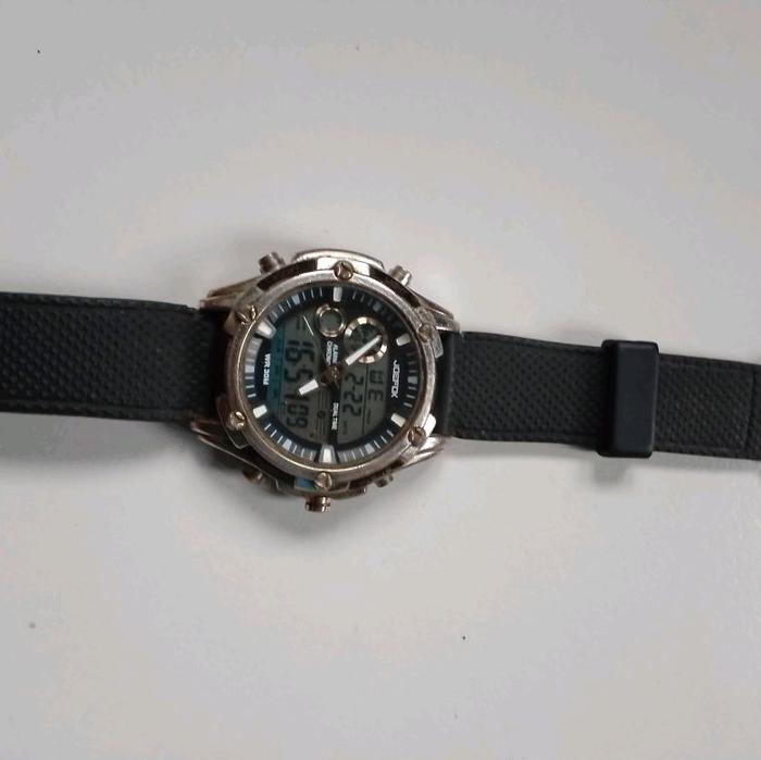 jam tangan pria bekas barang mulus