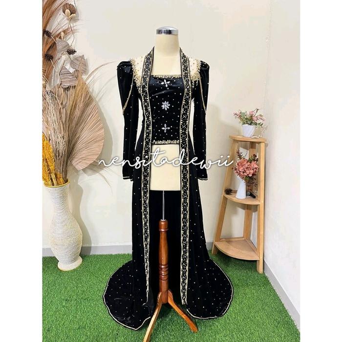 [M-16] Kebaya Bludru Pengantin, Kutubaru Modern - Puffy / Lengan Balon