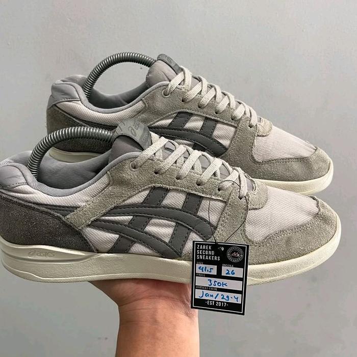 Asics Gel-Lyte III Sepatu Sneakers Pria Wanita Grey Hitam Size 41.5 26 Comfortable & Stylish