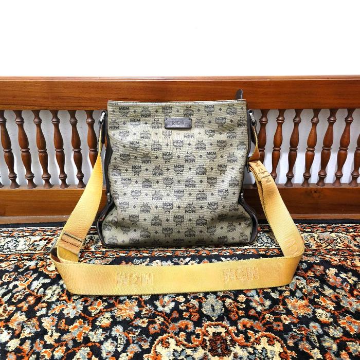 tas Sling bag mcm Munchen pria