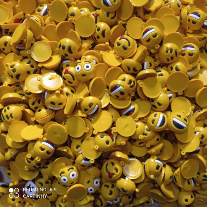 Bandul Emoticon 3D Per Gros 144Pc#Cartinhy