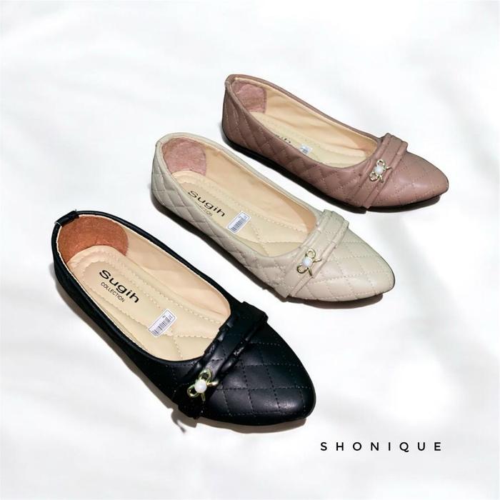 Sepatu Flatshoes Wanita Essentials