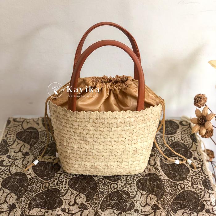 Tas Anyaman, Tas Daun Palem, Tas Handmade Anyaman Khas Bali, Tas Anyaman Daun Palem dengan Tali Kuli