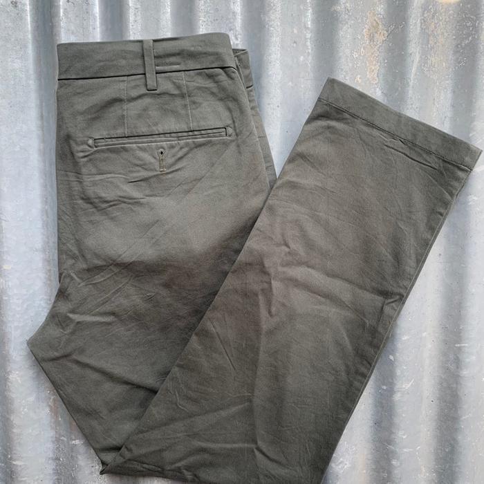 celana panjang pria hijau army (uniqlo original) second brand Katun Formal