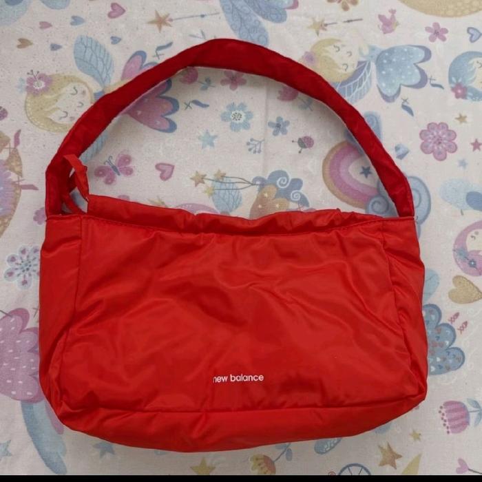 tas wanita new balance merah original second