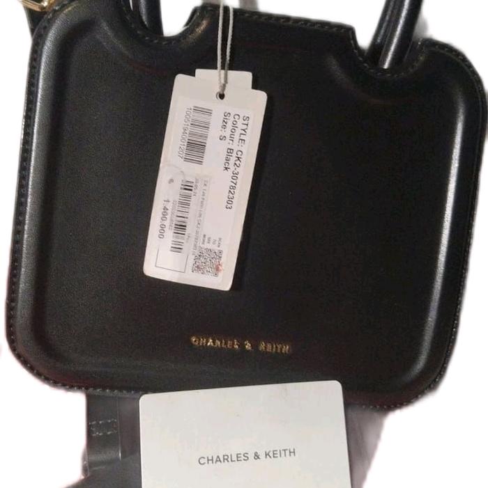 tas perempuan merk charles & keith Selempang Wanita Slingbag