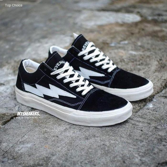 Sepatu Pria Sneakers Vans Pendek Motif Petir revenge x storm | Kekinian