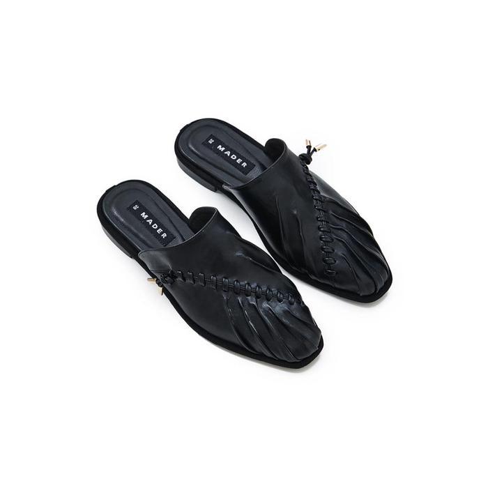 Mader Pleatsy Mules - Black