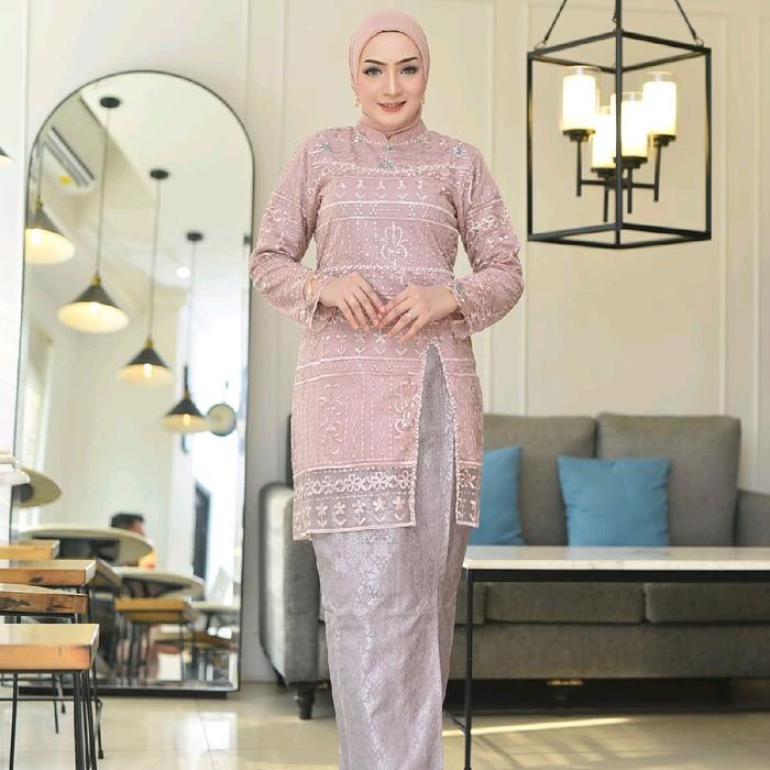 Setelan Kebaya Tumik Payet Amora / Tunik Kebaya Kekinian / Kebaya Terbaru