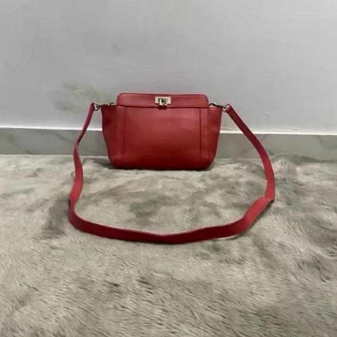 Sling bag pink kulit dr vera wang preloved