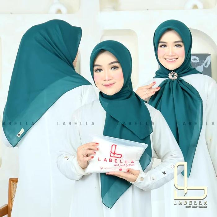 Labella Hijab Segi Empat Polycotton Premium GREEN EMERALD/BLUE EMERALD dengan Elegan dan Nyaman