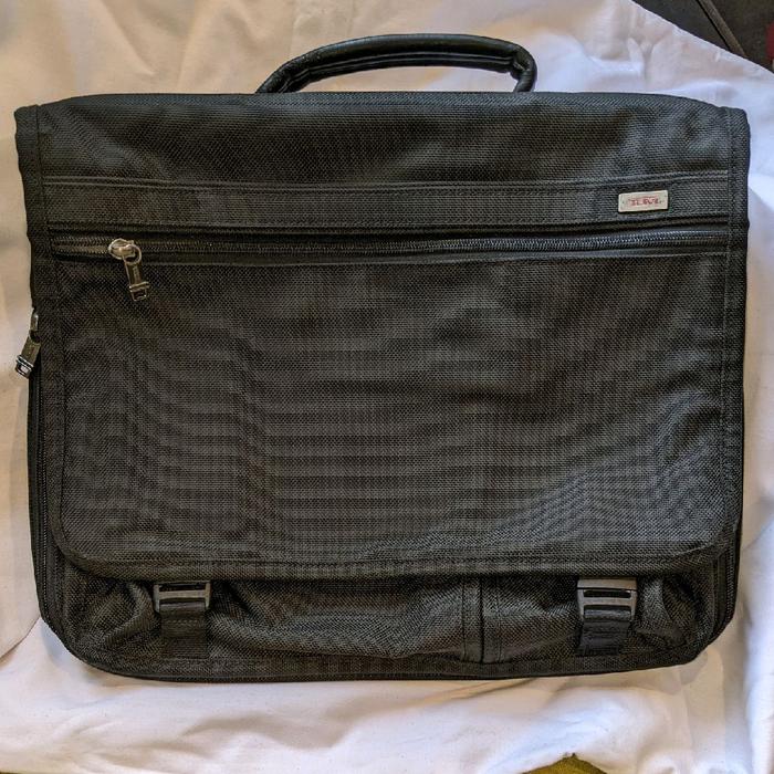 TUMI Alpha 26071D4 business briefcase messenger laptop bag, pre-loved