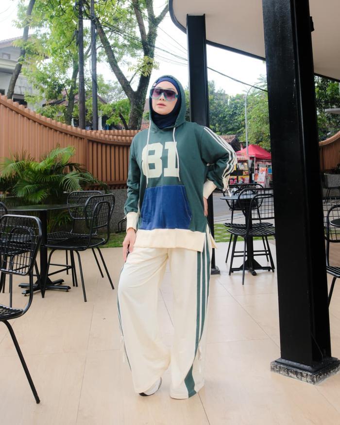 Oneset Sporty Galina by Numiaa Fashion - Set Atasan dan Celana untuk Aktivitas Olahraga Islami