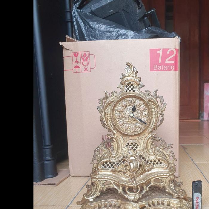 jam meja davinci eropa antik
