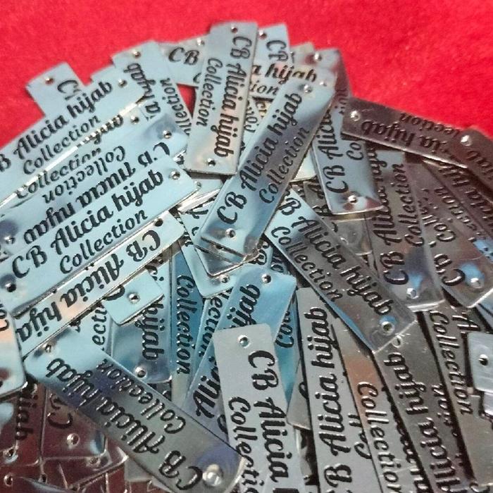 Label hijab / Merek Hijab bahan Logam Stenlis tulisan etsa ukir anti karatan