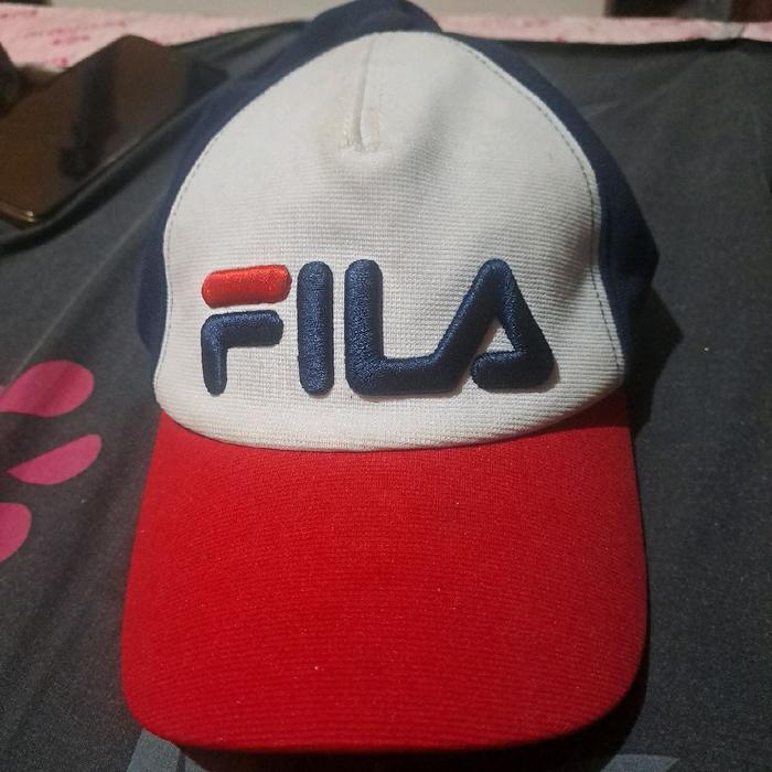 FILA Topi Original Merah Navy Putih Preloved