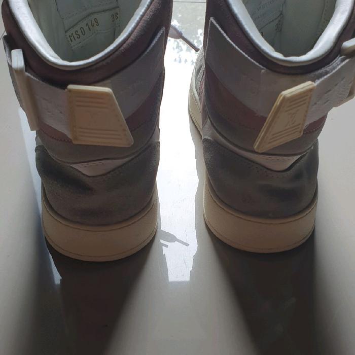 Sepatu pria wanita brended size 38 cm second like new Casual