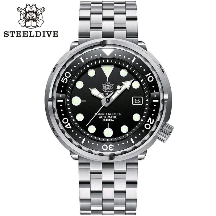 Steeldive SD1975 Tuna Diver Watch dengan Tali Stainless Steel dan Tampilan Hitam