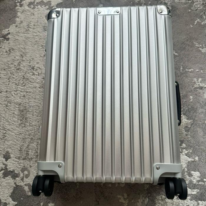 Rimowa classic cabin silver