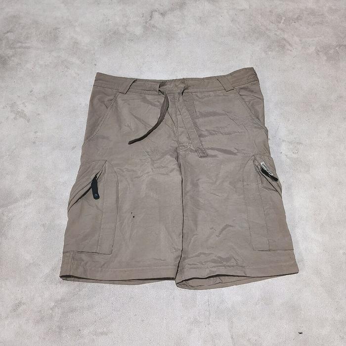 Celana pendek pria Nike acg coklat  bekas